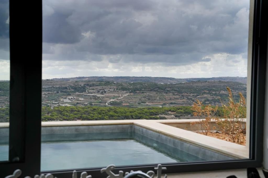 Lägenhet Lux Sea&country Views With Pool
